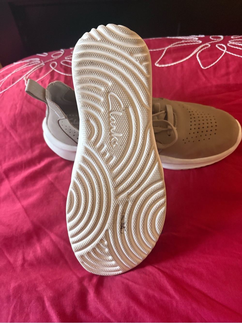 Clarks light green Lightweight Lace-Up Sneakers - Picture 4 of 5